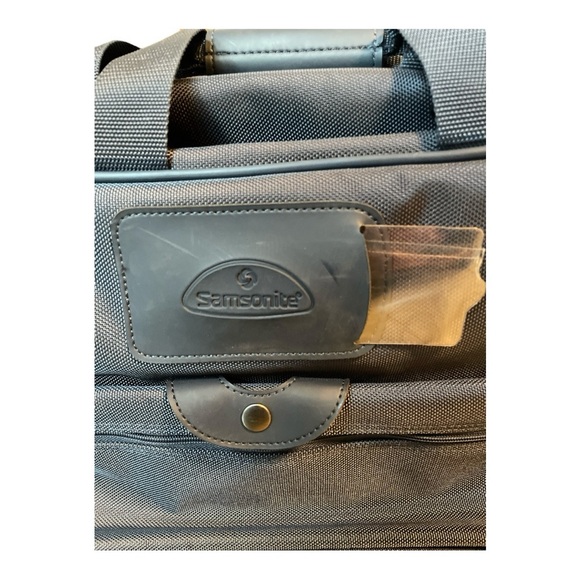 Samsonite Nexera Series II Carry-On Bag - Picture 2 of 10